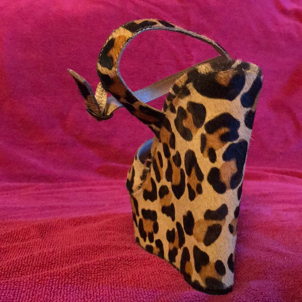 Leopard printed cow hair. - Picture 4 of 4